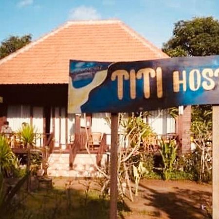 Titi Hostel Lembongan Buitenkant foto