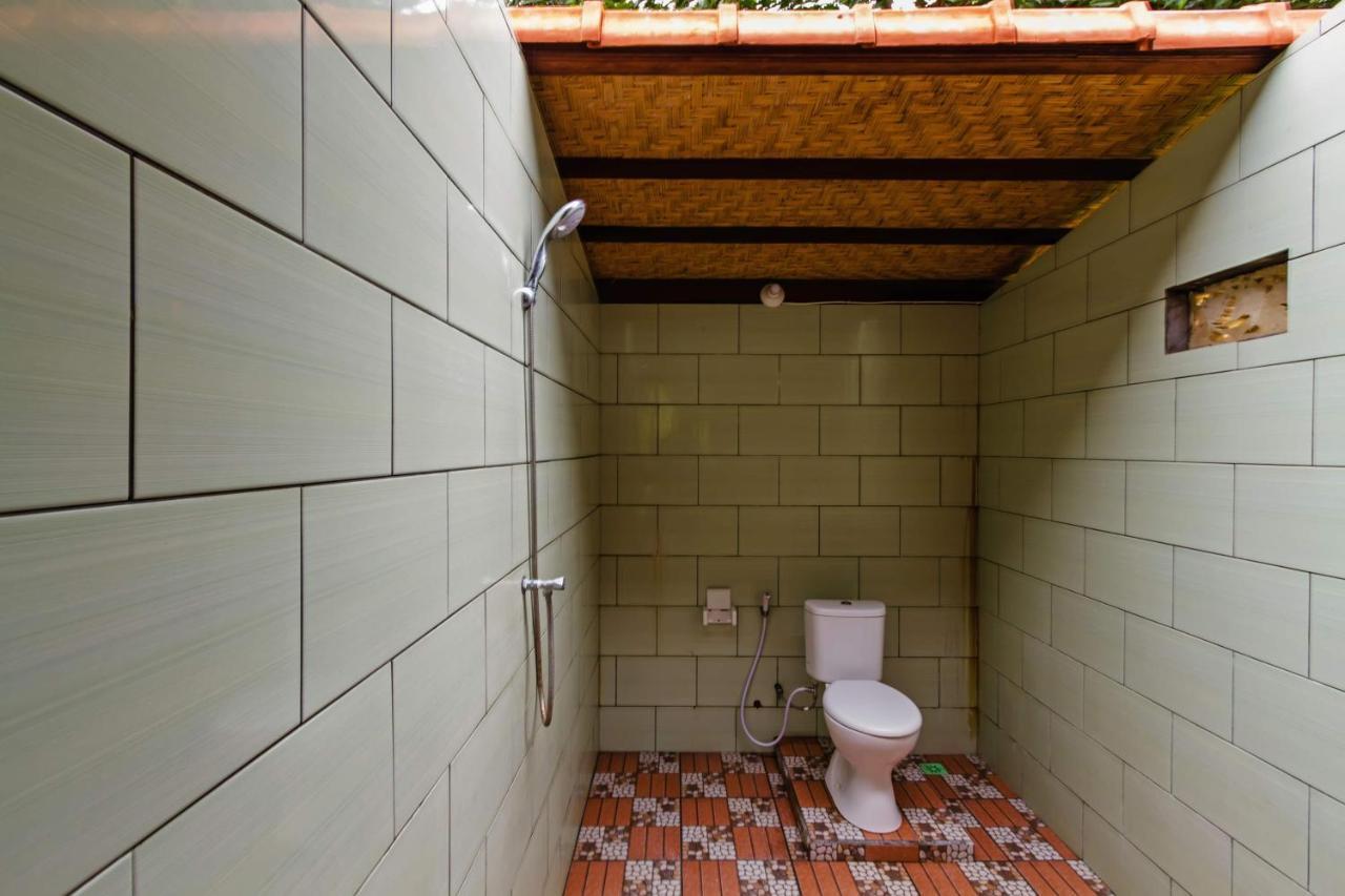 Titi Hostel Lembongan Buitenkant foto