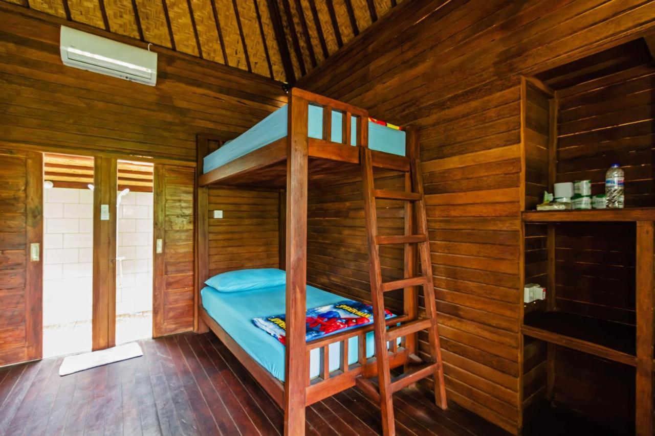 Titi Hostel Lembongan Buitenkant foto