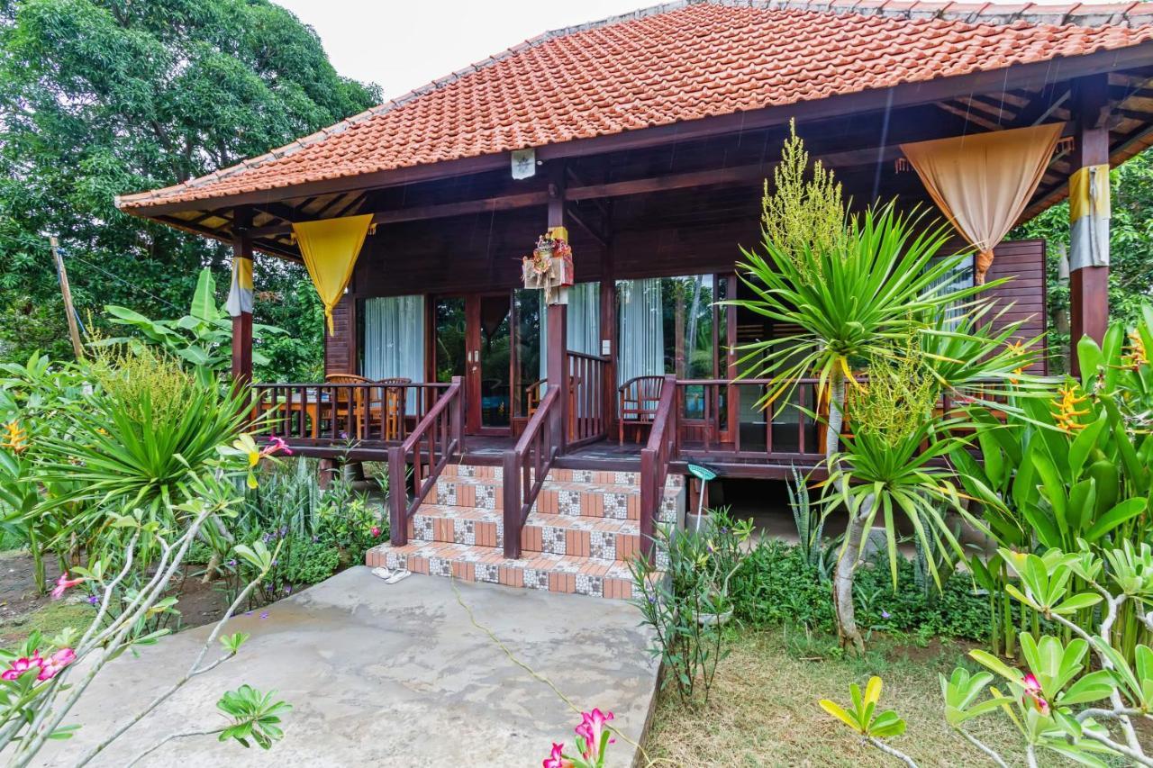 Titi Hostel Lembongan Buitenkant foto